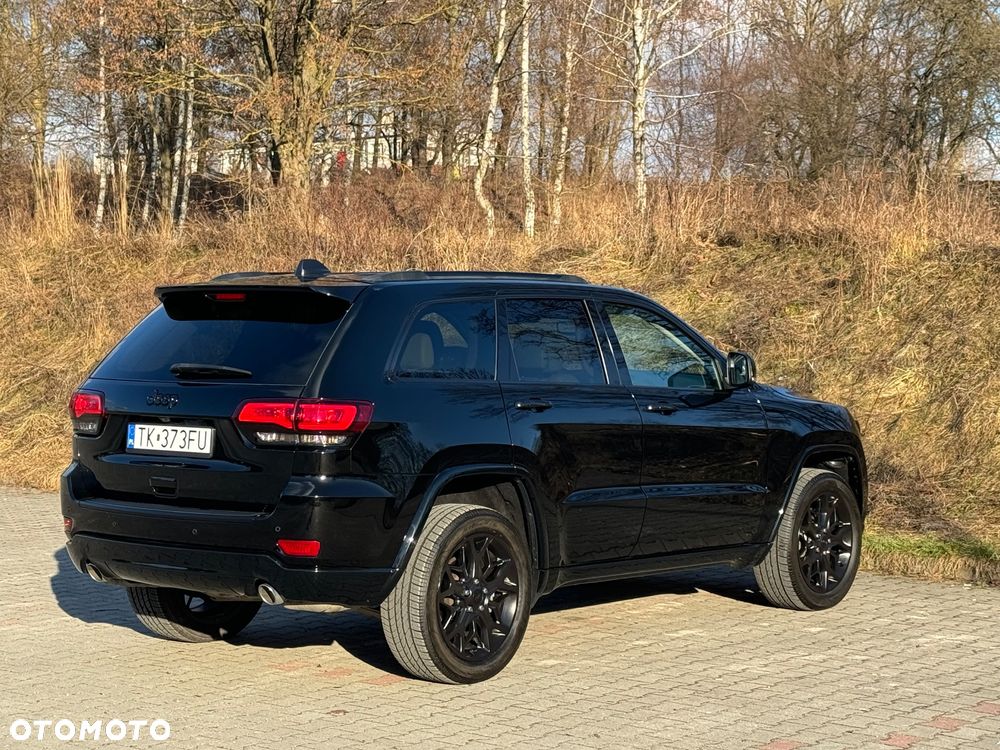 Jeep Grand Cherokee - 13