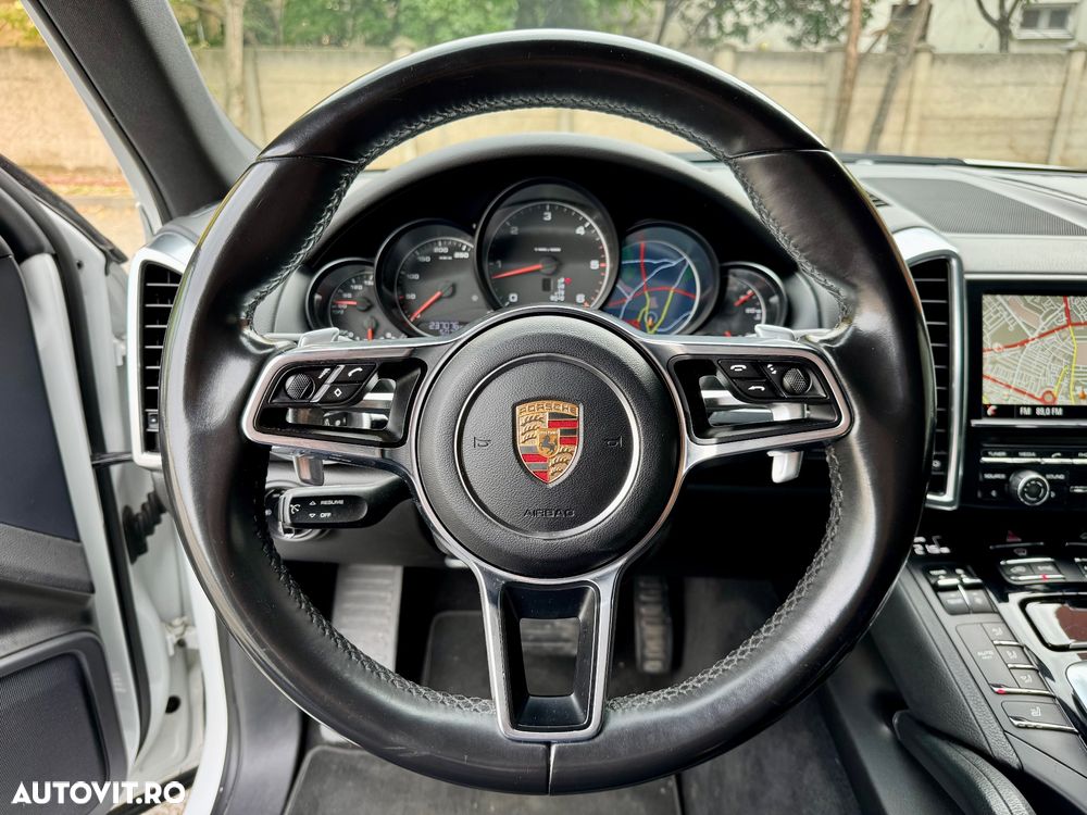 Porsche Cayenne Diesel Platinum Edition - 7