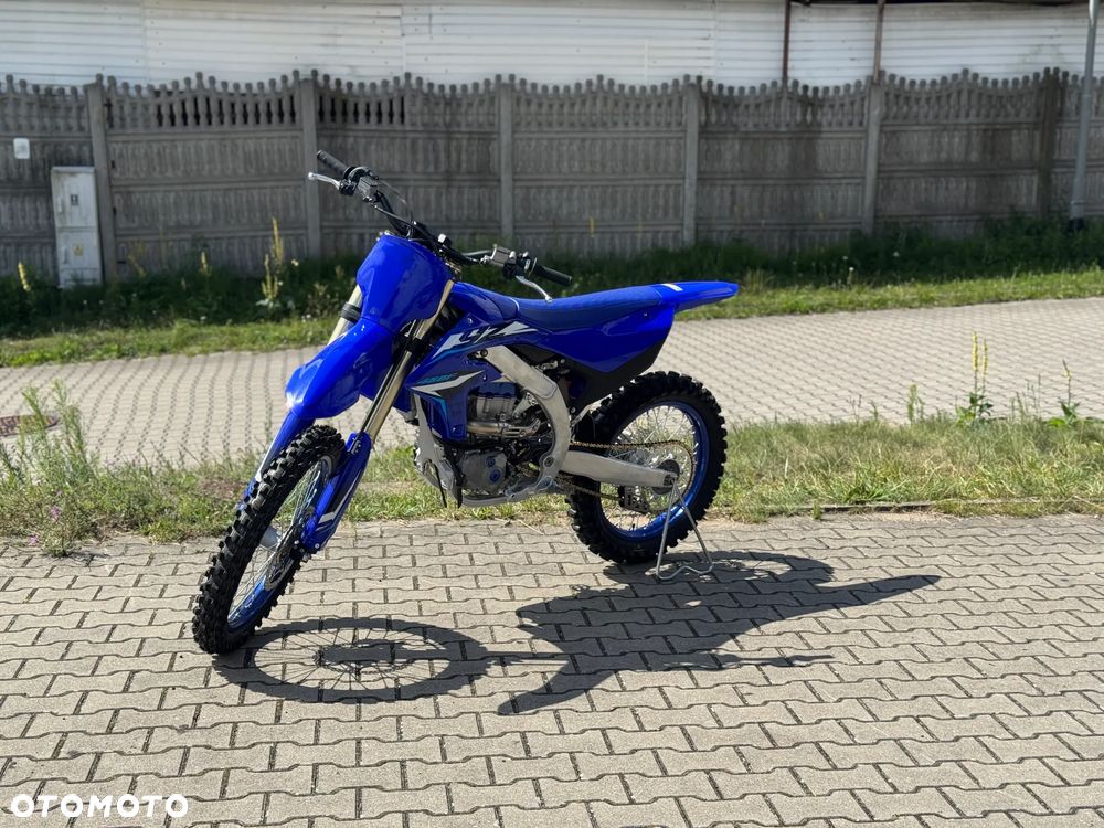 Yamaha YZ - 3