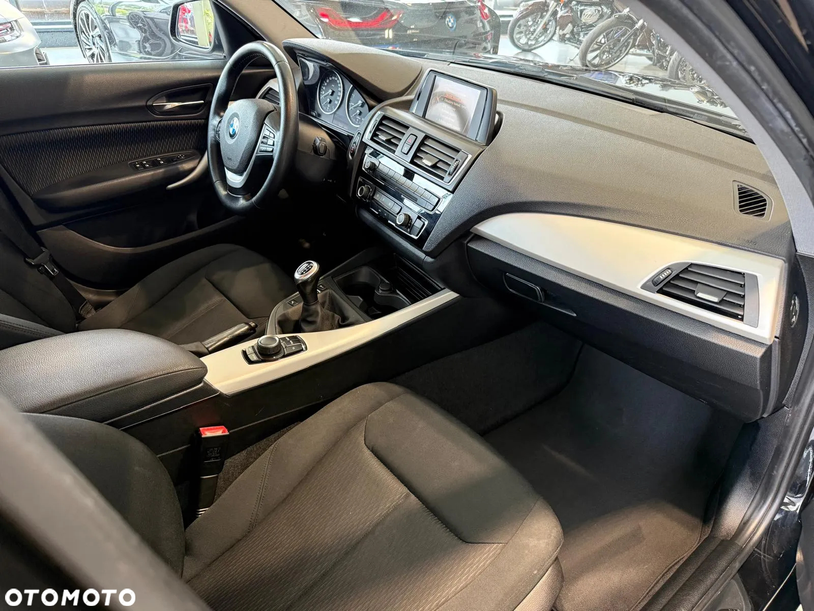 BMW Seria 1 116i Advantage - 12