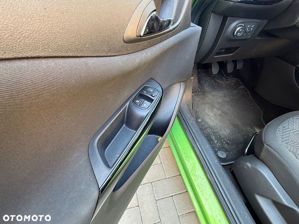 Opel Corsa 1.4 16V Navi - 10