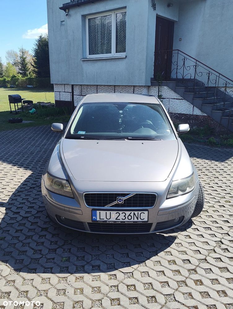 Volvo S40 2.4 Kinetic - 1