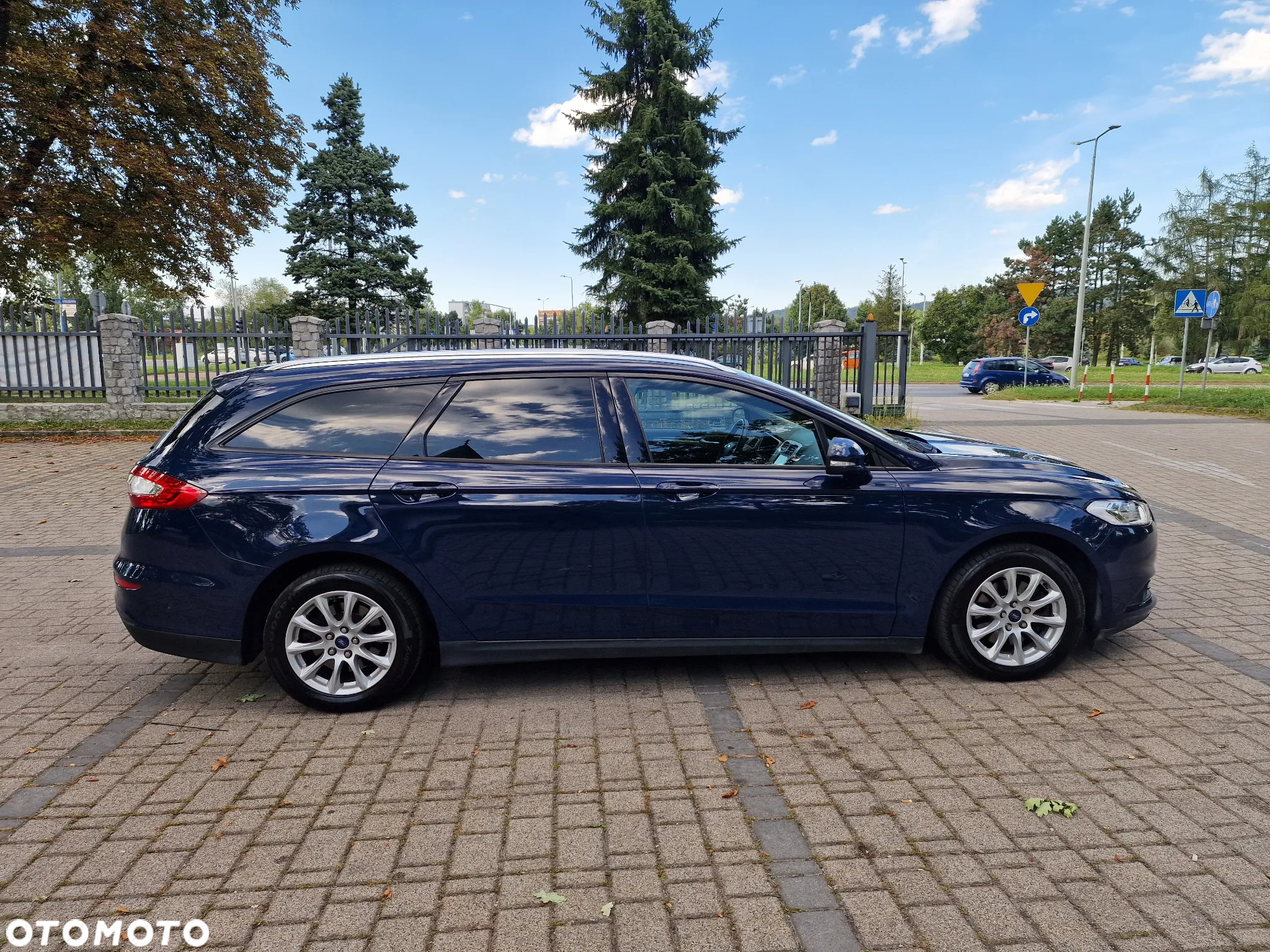 Ford Mondeo 2.0 TDCi Trend PowerShift - 8