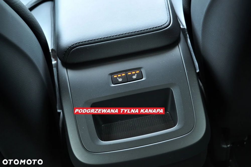 Volvo XC 60 B4 D Plus Dark - 23