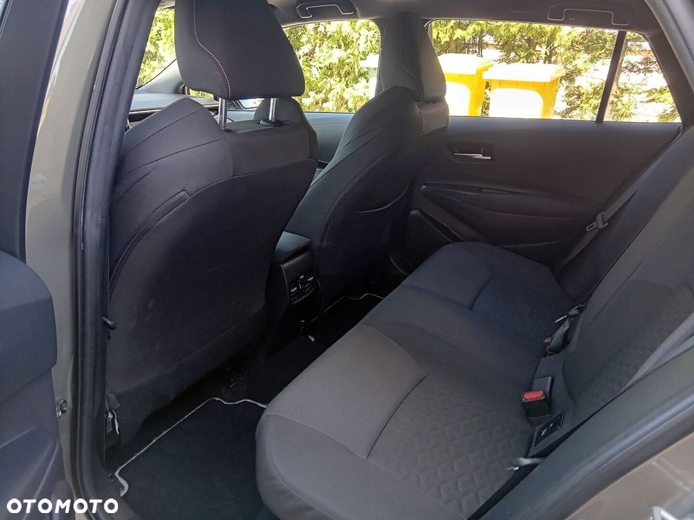 Toyota Corolla 2.0 Hybrid Comfort - 10