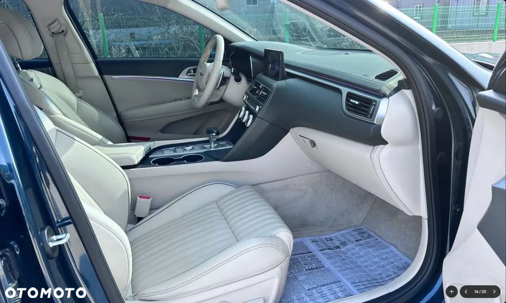 Genesis G70 2.0T RWD 8AT Premium - 15