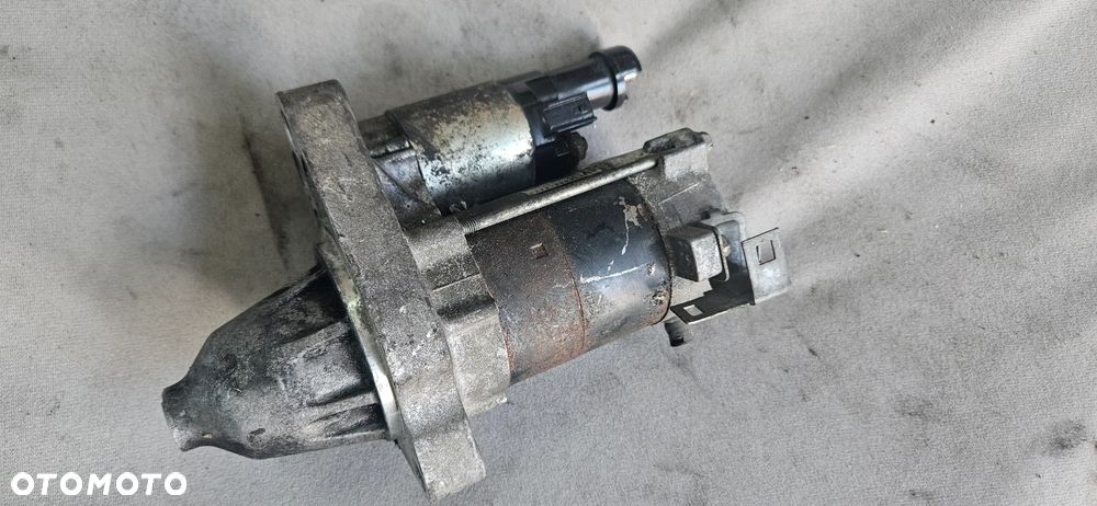 Rozrusznik HONDA CIVIC VIII UFO 1,8 i-VTEC 428000-3420 4Y - 1