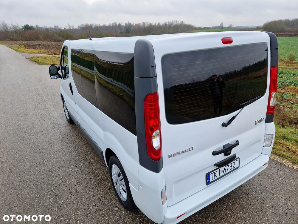 Renault Trafic Passenger Expression - 10