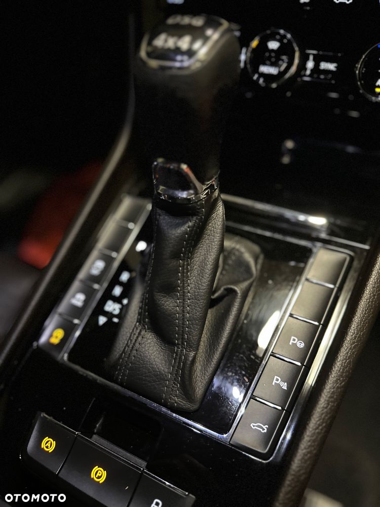 Skoda Superb 2.0 TSI 4x4 L&K DSG - 27