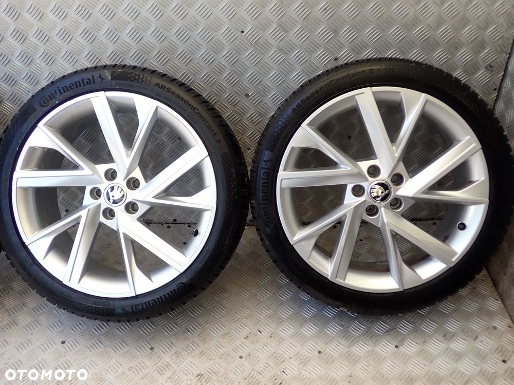 FELGI ALUMINIOWE SKODA 7JX18  ET 39  5X100  657601025A/G - 2