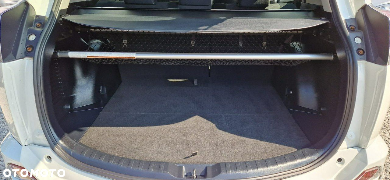 Toyota RAV4 - 10