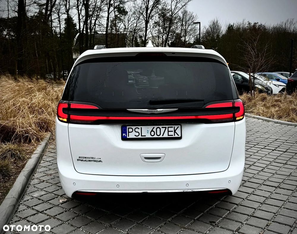 Chrysler Pacifica - 5