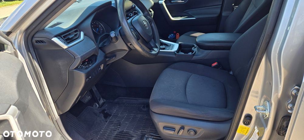 Toyota RAV4 - 14