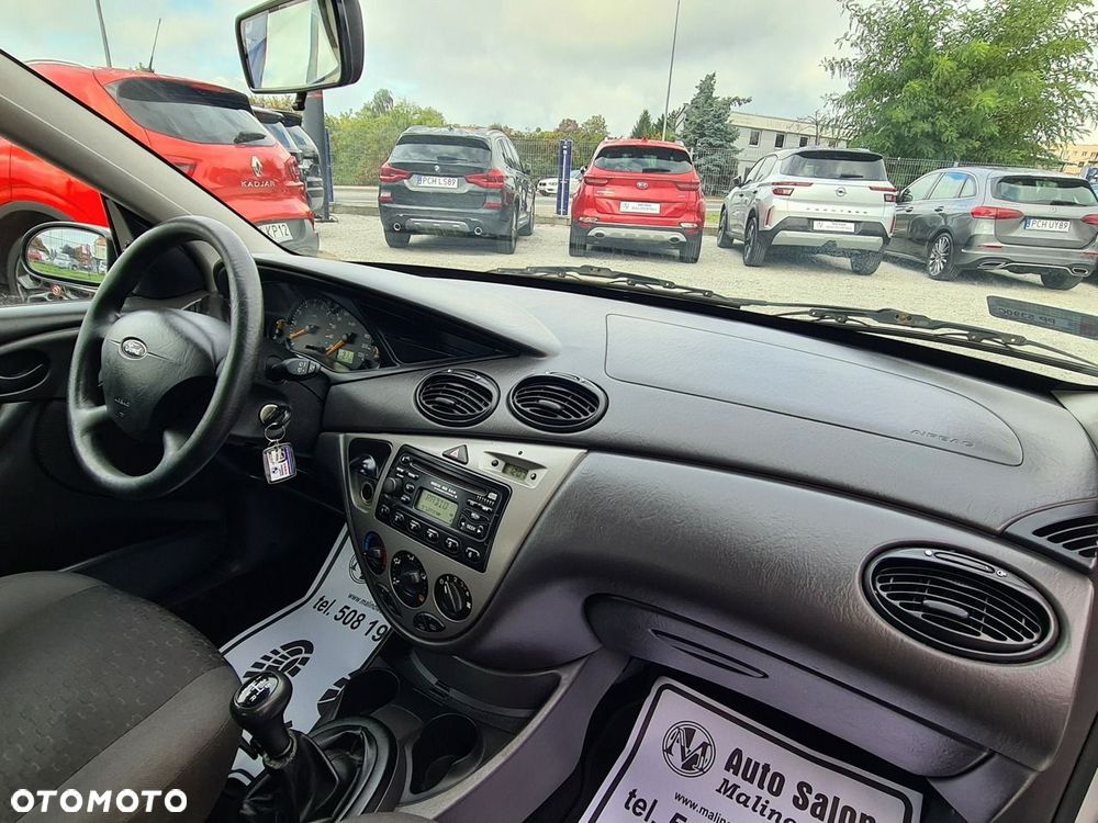 Ford Focus 1.6 16V Trend - 22