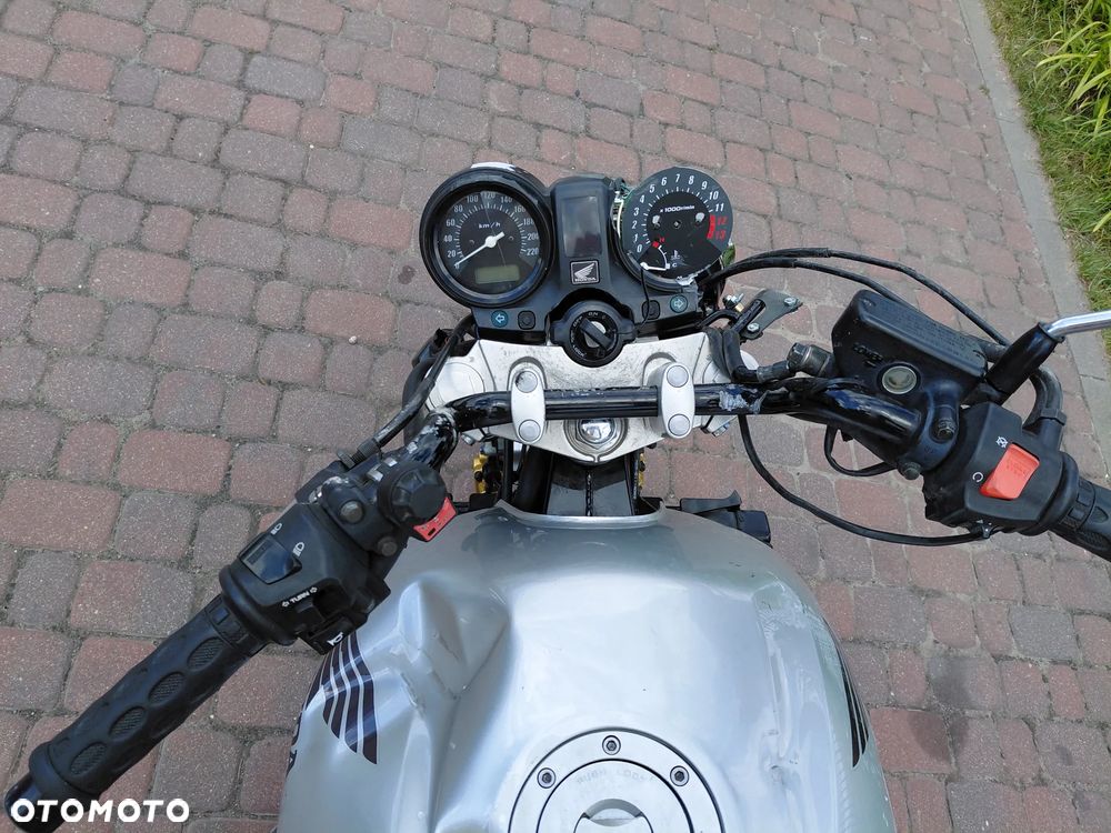 Honda CBF - 10