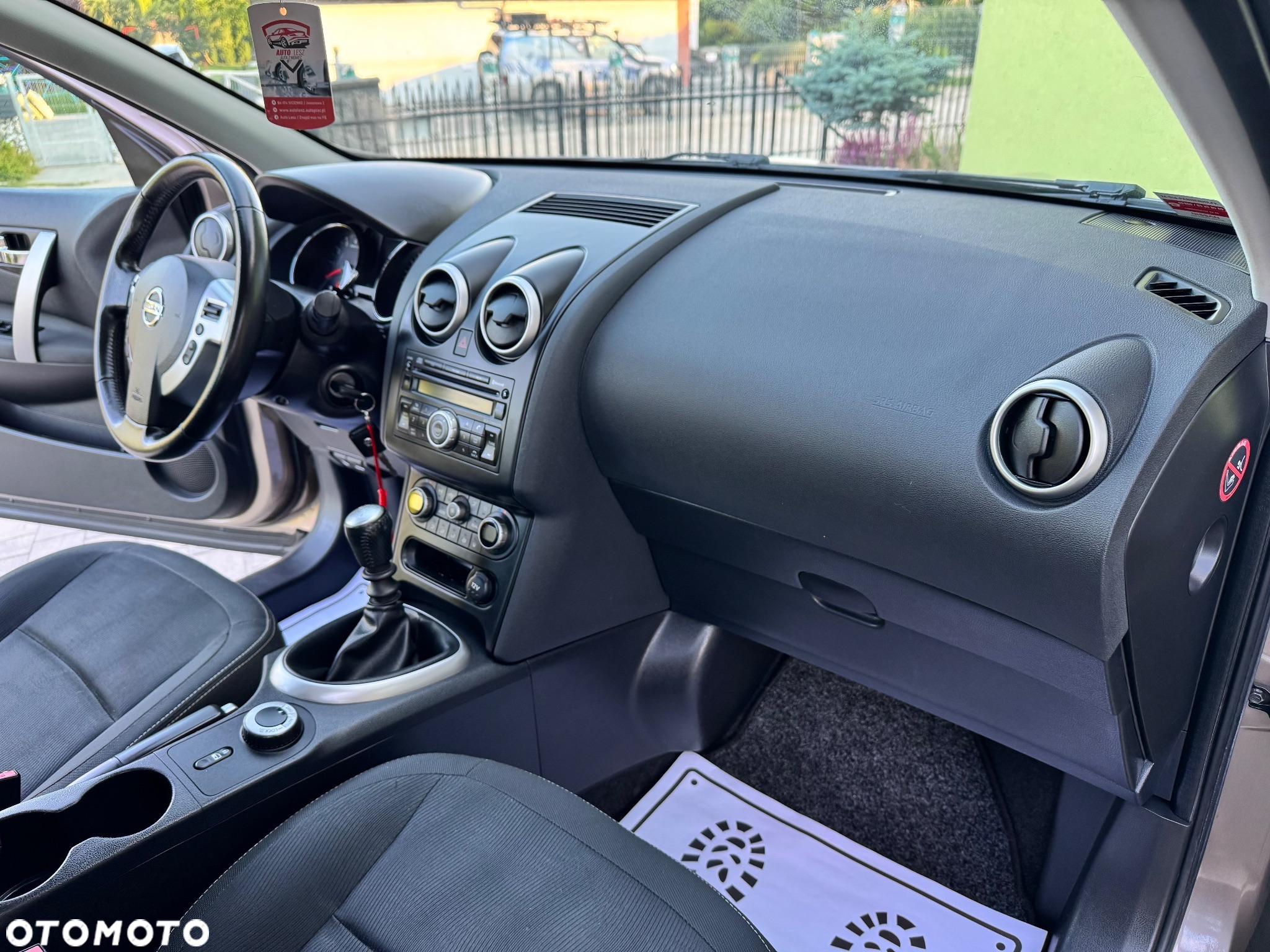 Nissan Qashqai 2.0 4x4 visia - 23