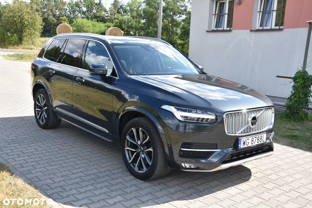 Volvo XC 90 - 1