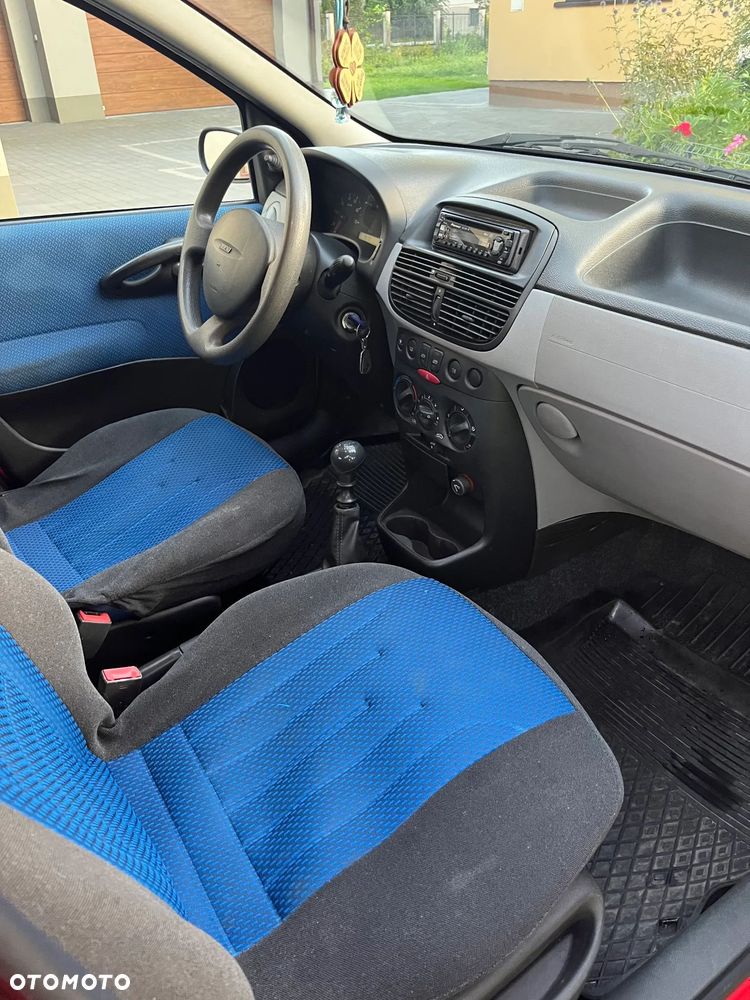 Fiat Punto - 4