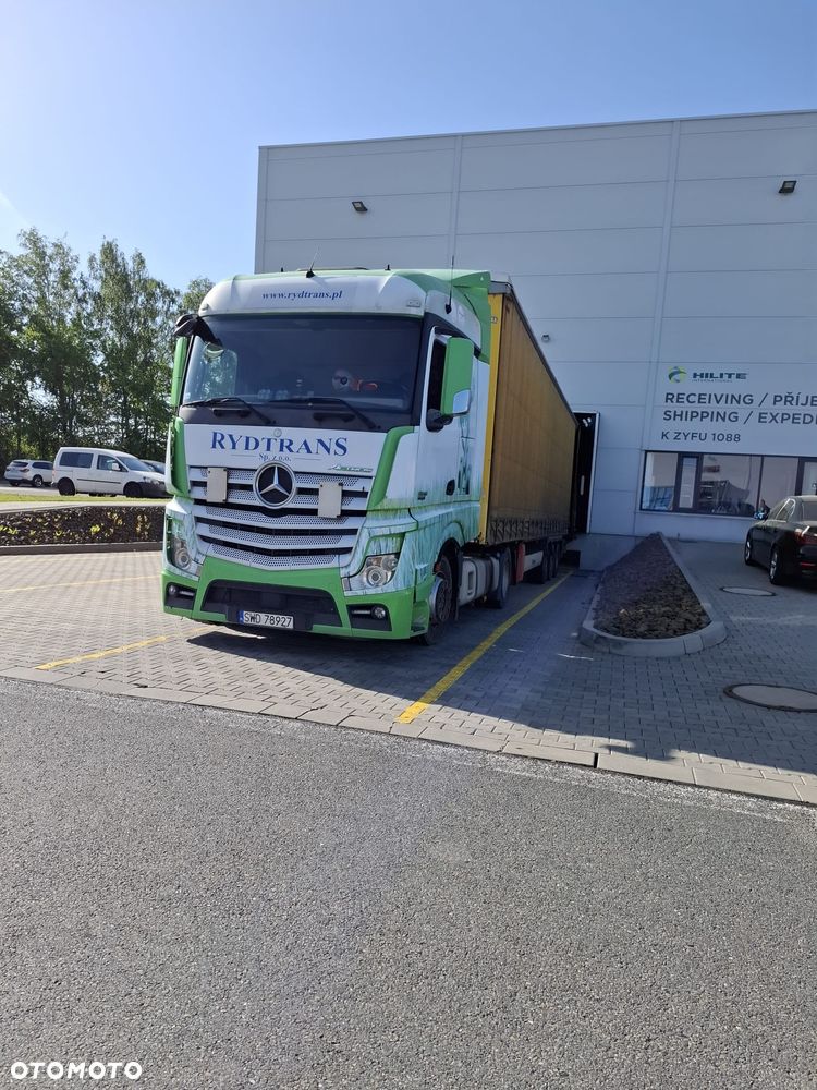 Mercedes-Benz Actros - 15