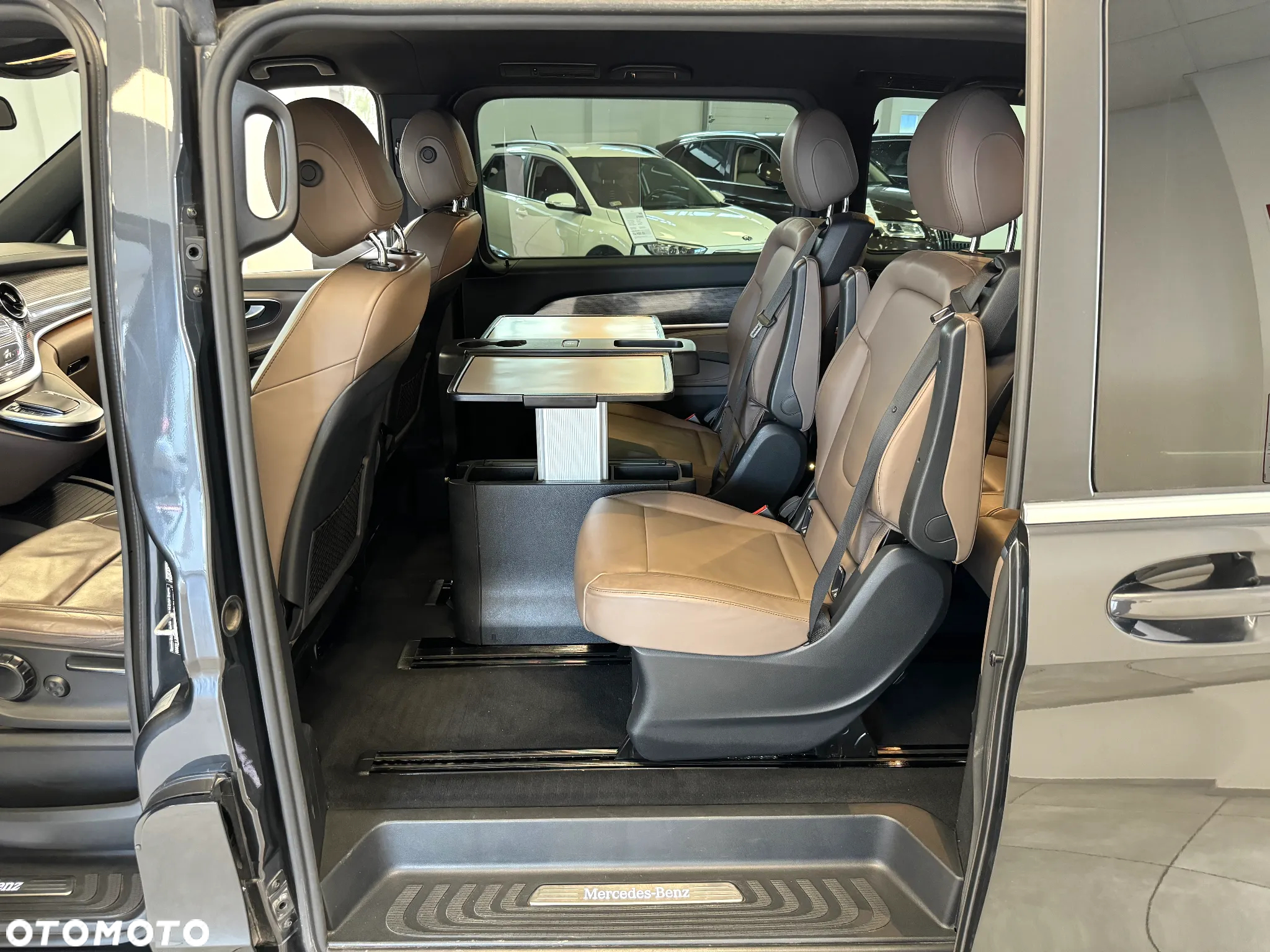 Mercedes-Benz Klasa V 300 d Avantgarde 9G-Tronic (d³ugi) - 21