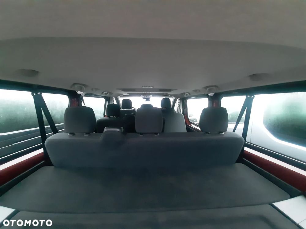 Renault Trafic 2.0 dCi EDC - 10