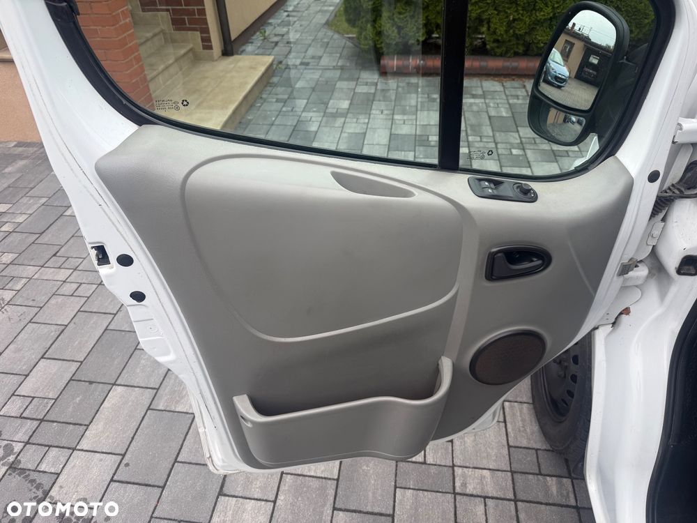 Opel Vivaro - 26