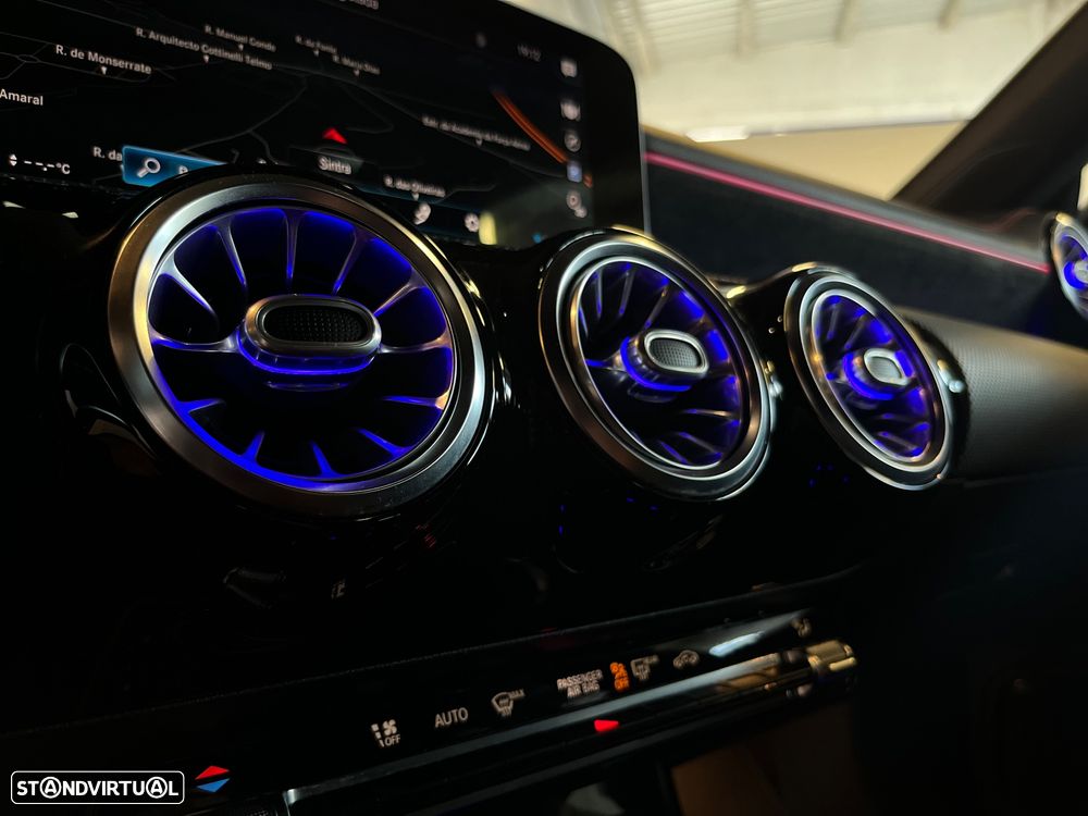 Mercedes-Benz CLA 200 d Shooting Brake 8G-DCT AMG Line - 21