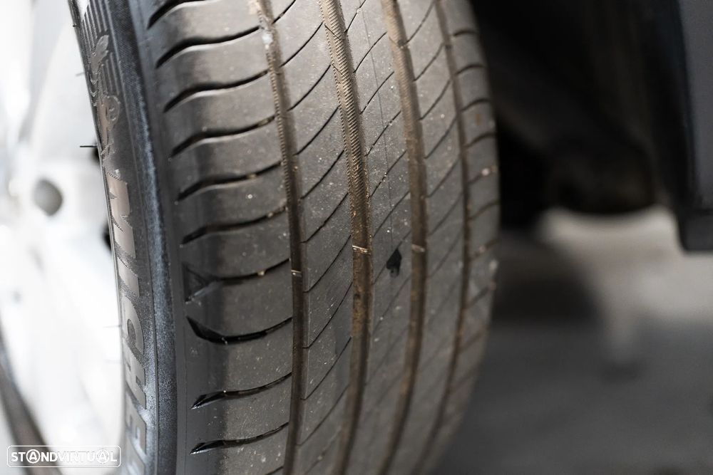 Nissan Qashqai 2.0 Acenta CVT - 8