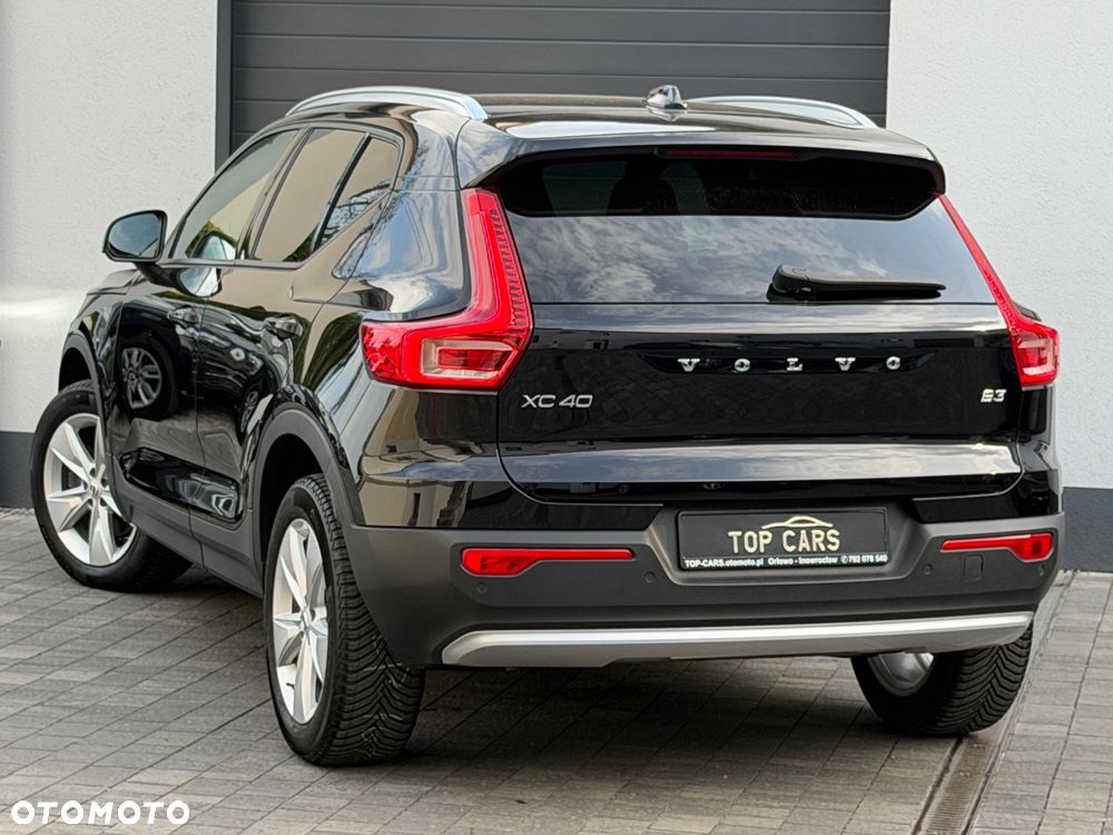 Volvo XC 40 B3 B DKG Plus Black Edition - 27