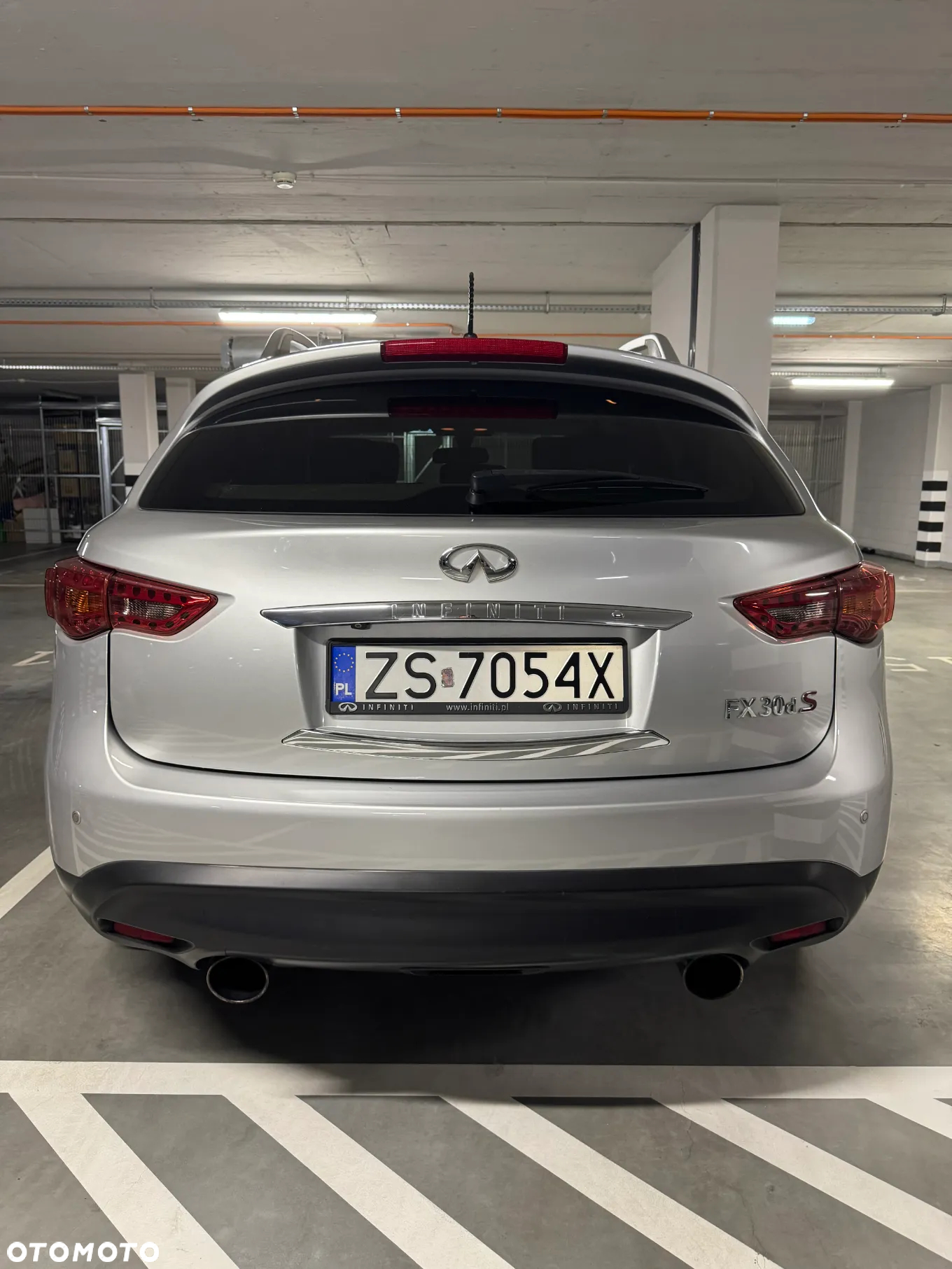 Infiniti FX FX30d S - 28