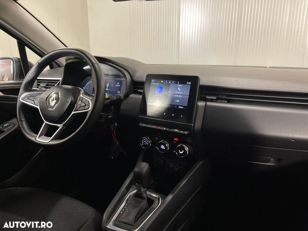 Renault Clio V E-Tech 145 Evolution - 9