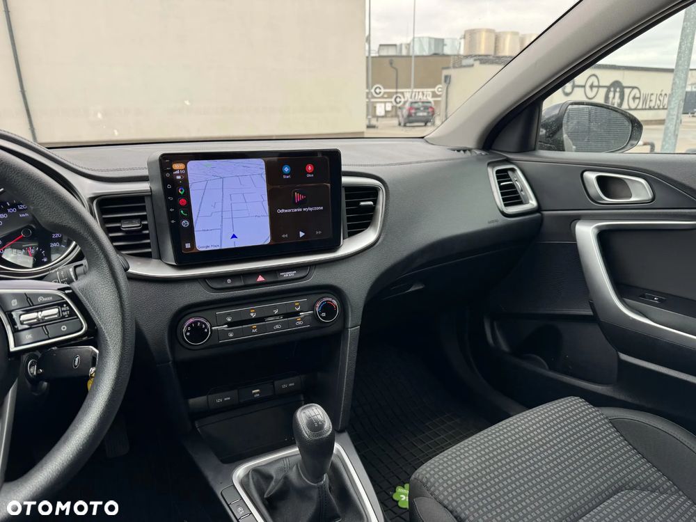 Kia Ceed - 15