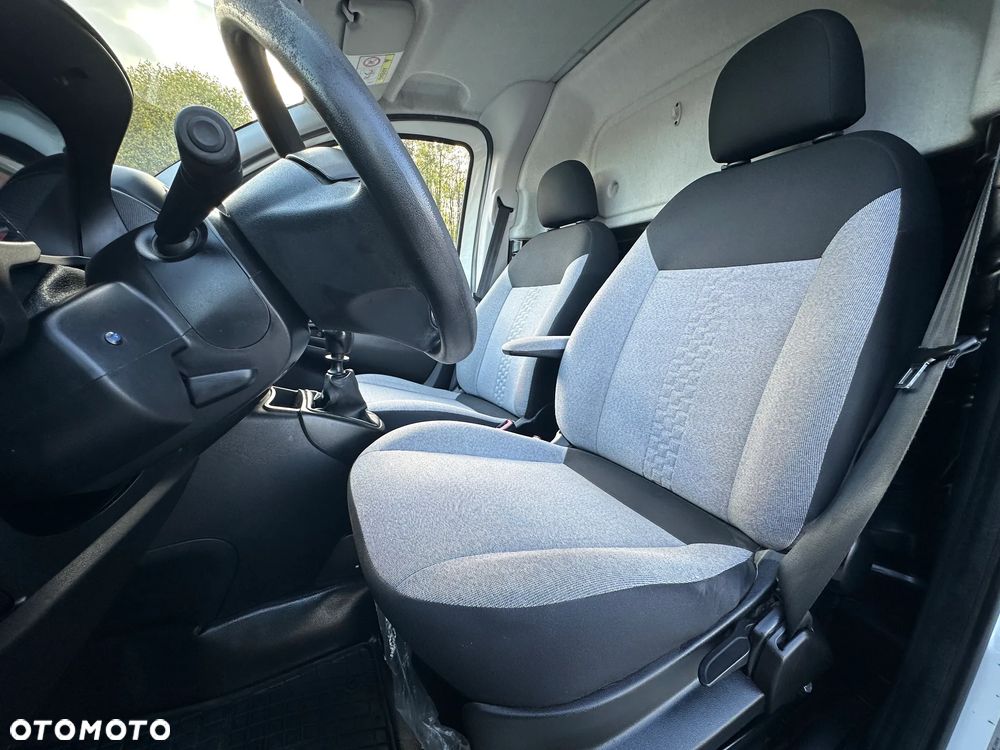 Fiat Fiorino Kombi 8V SX - 10