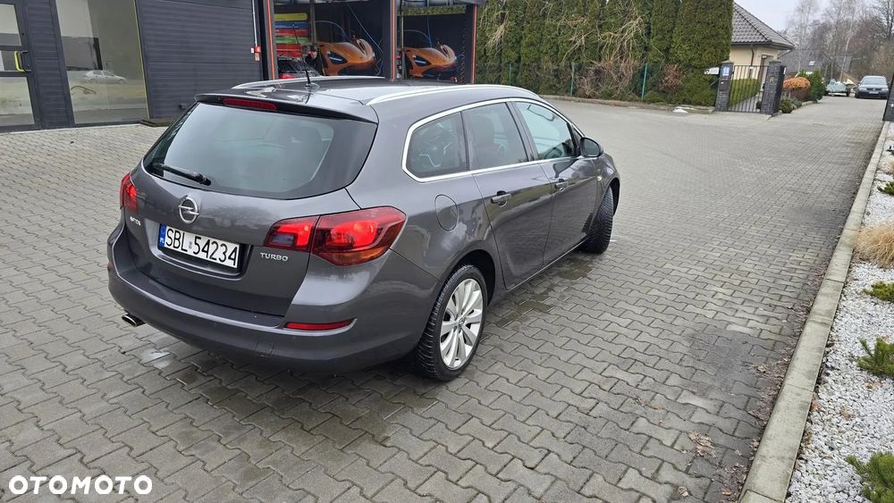 Opel Astra 1.4 Turbo Cosmo - 3