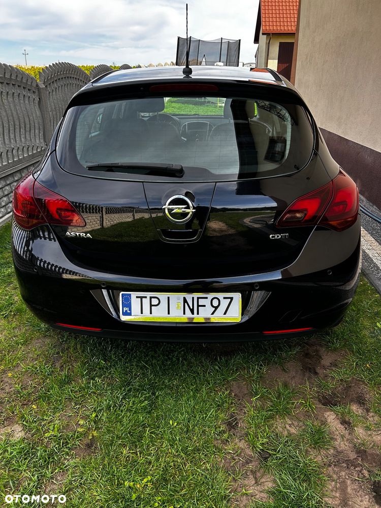 Opel Astra 1.7 CDTI Cosmo - 6