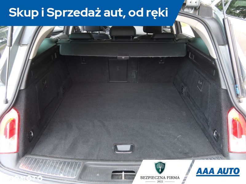 Opel Insignia - 15