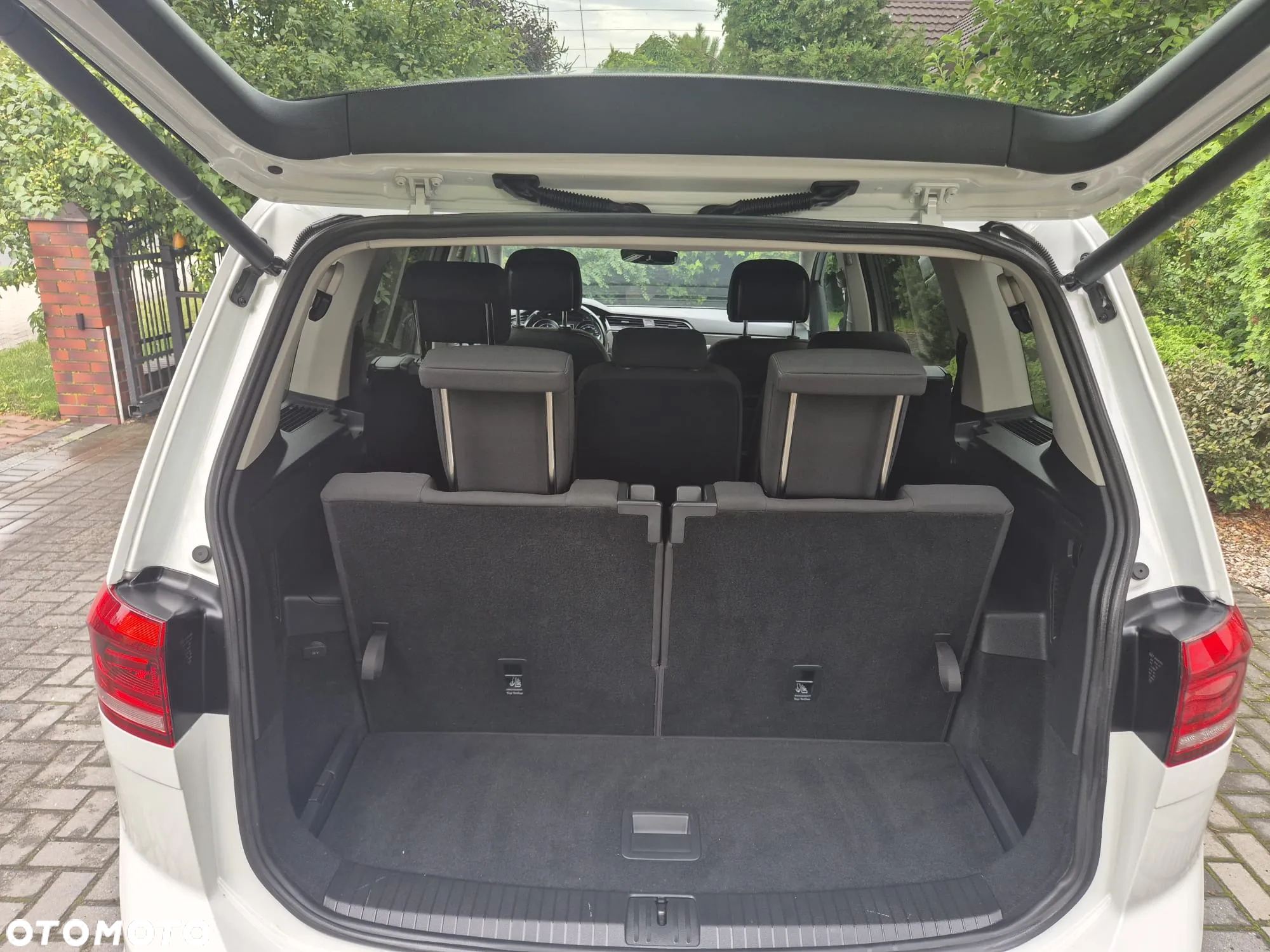 Volkswagen Touran 1.5 TSI ACT OPF DSG Comfortline - 12