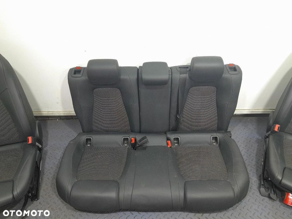 MERCEDES A KLASA W177 HB FOTELE KOMPLET PÓŁ SKÓRA EUROPA - 4