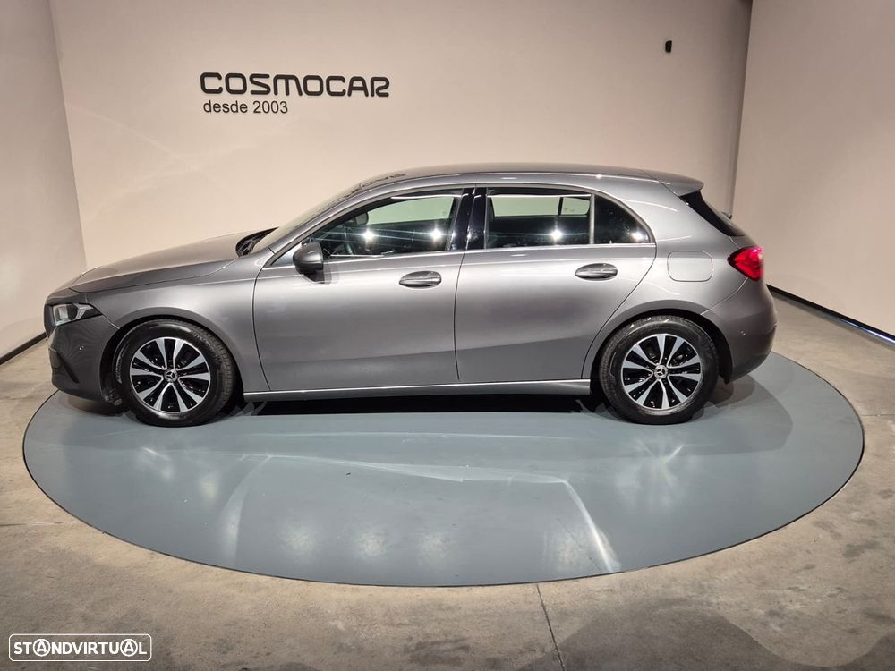 Mercedes-Benz A 160 d Business Solutions — fotografia 4