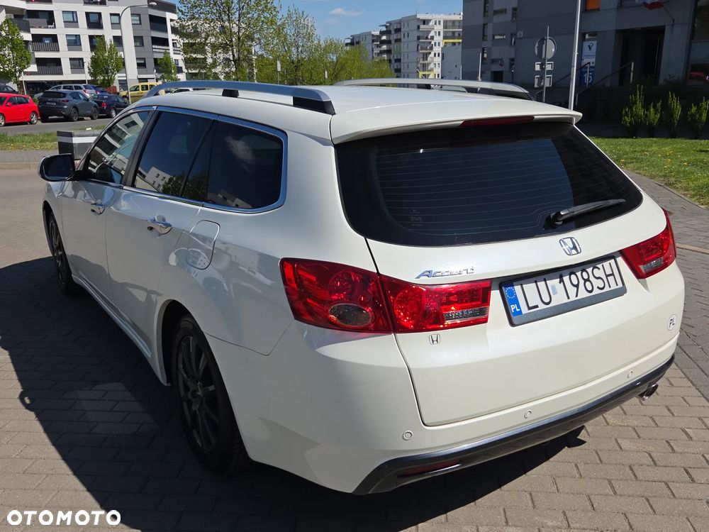 Honda Accord - 9