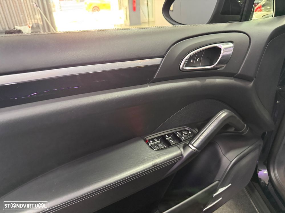 Porsche Cayenne Diesel Tiptronic S - 7