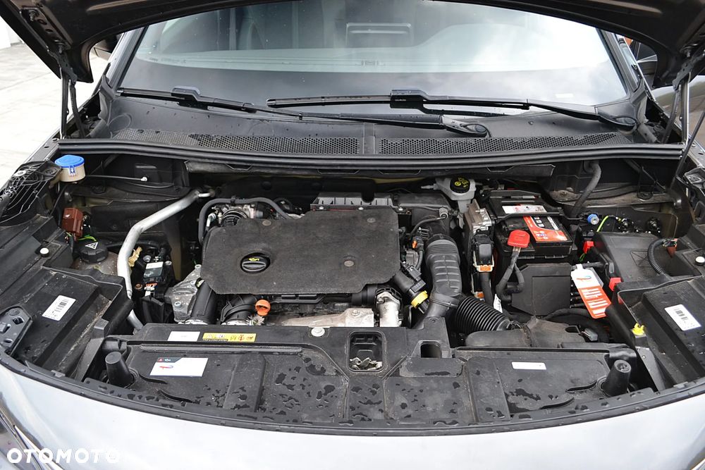 Peugeot 3008 1.5 BlueHDi GT S&S EAT8 - 36