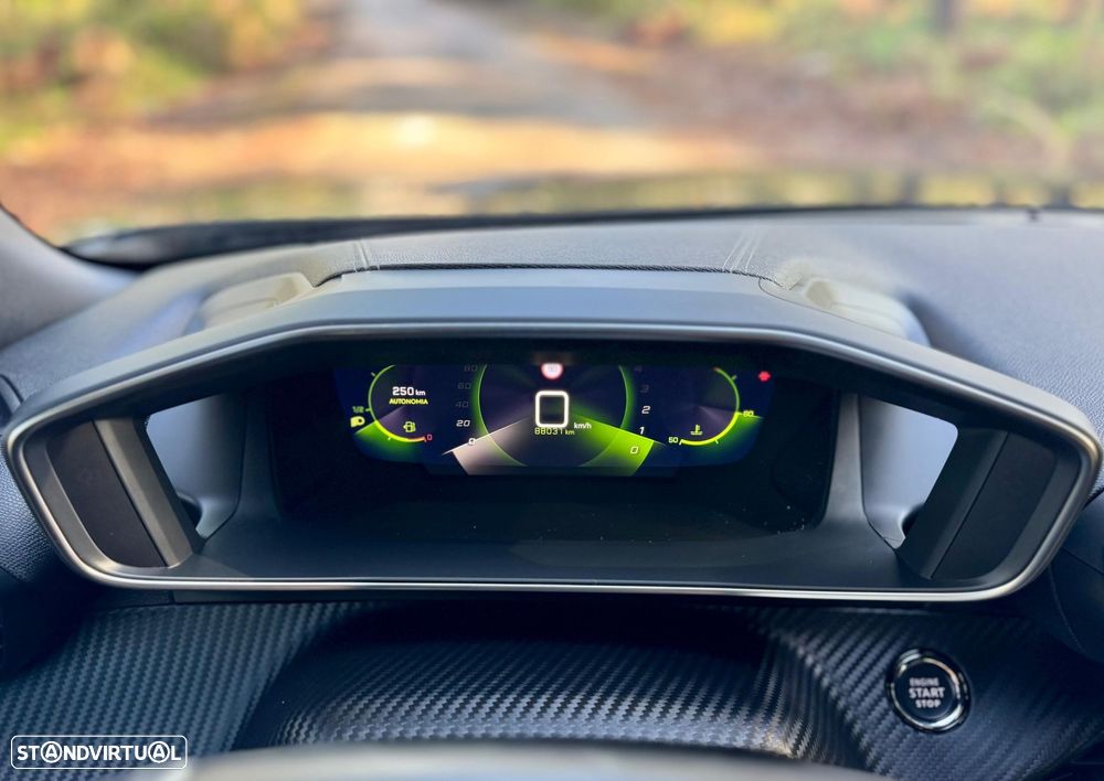 Peugeot 2008 1.2 PureTech GT - 24