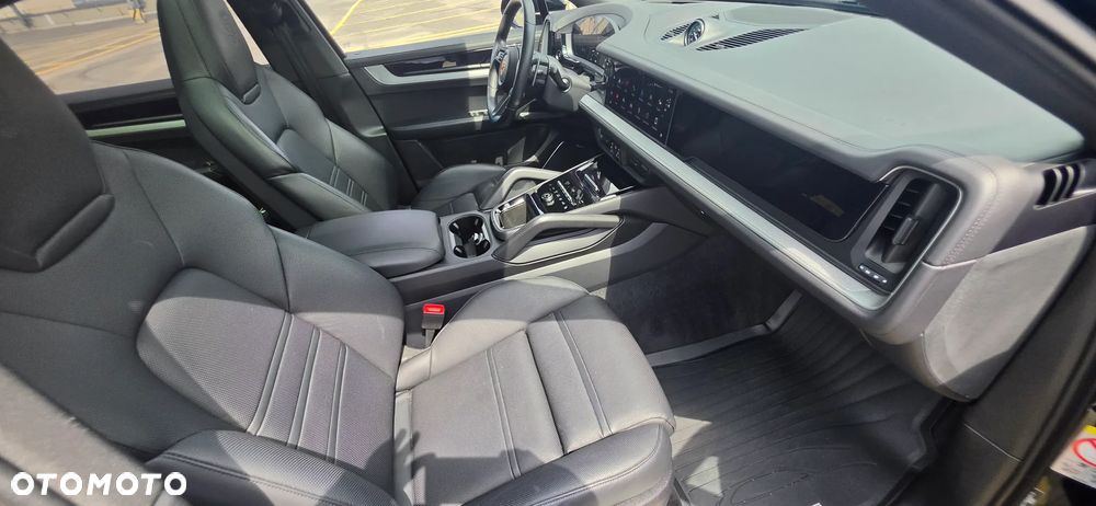 Porsche Cayenne E-Hybrid - 12