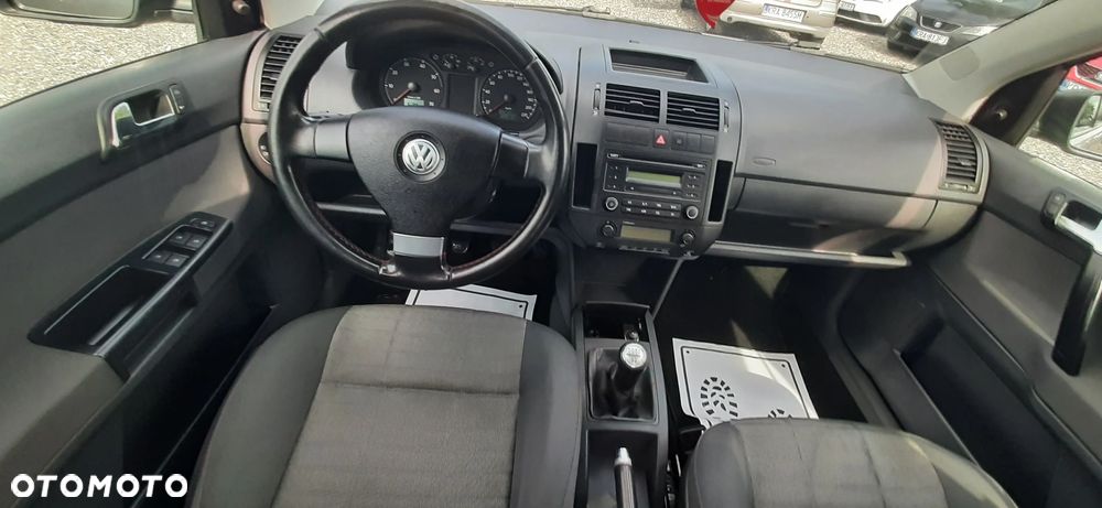 Volkswagen Polo - 26