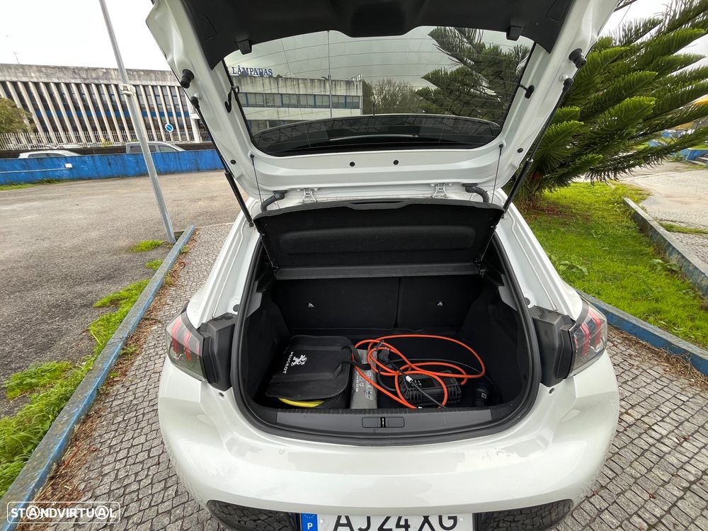 Peugeot e-208 50 kWh Allure Pack - 23
