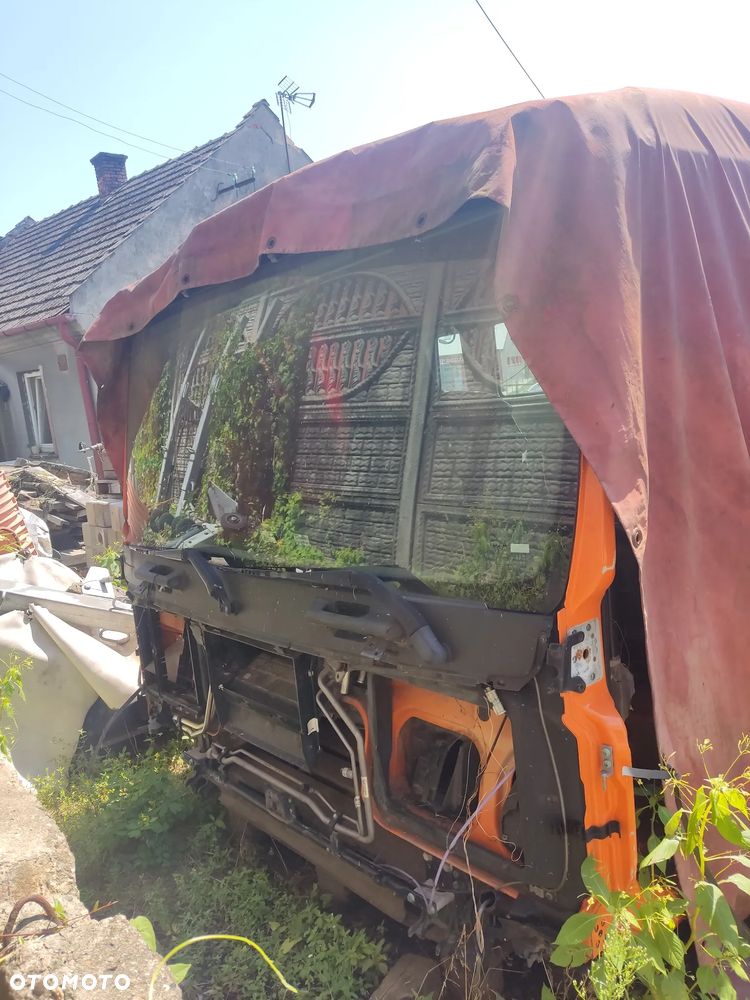 kabina Renault MAN Mercedes 814D - 5