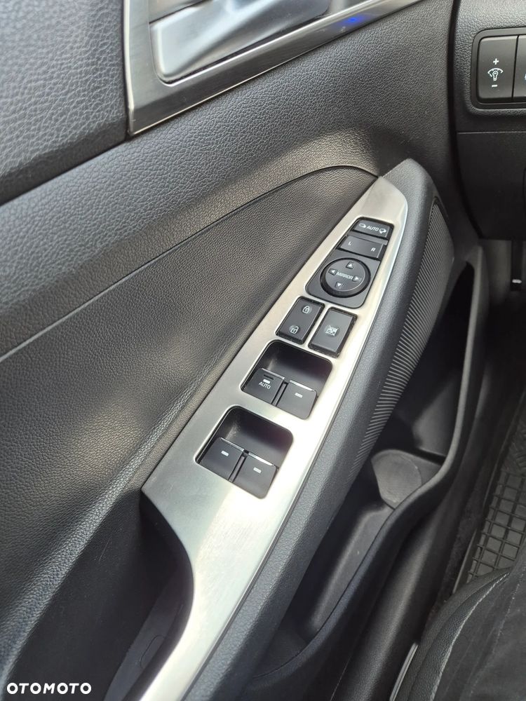 Hyundai Tucson 1.6 GDi 2WD Premium - 22