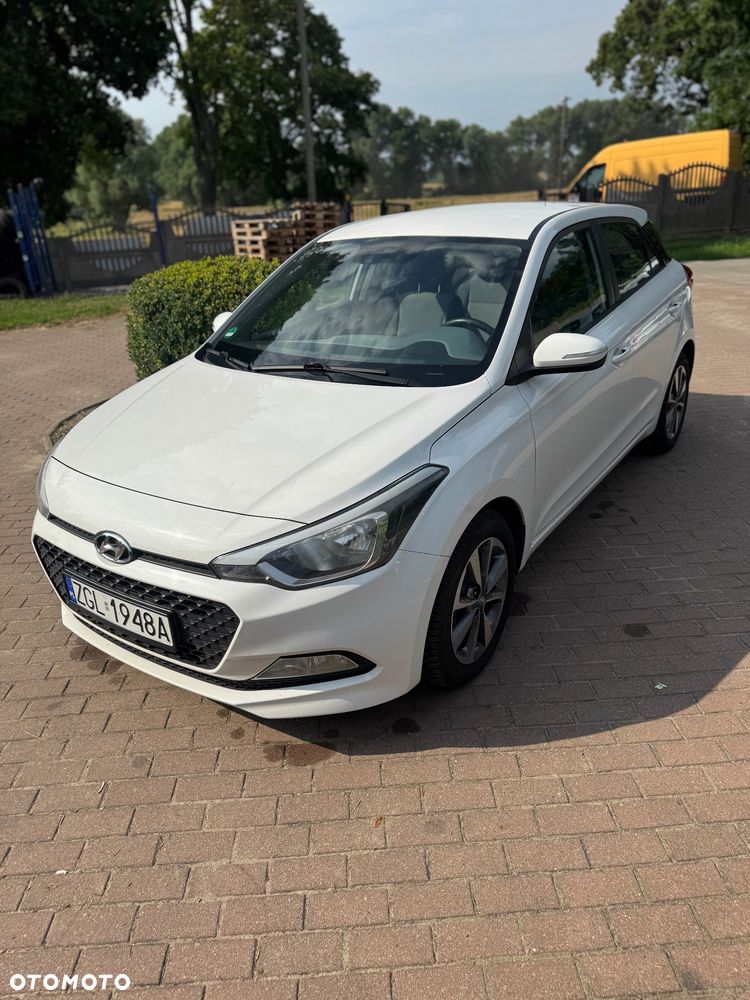 Hyundai i20 1.1 CRDi YES Gold - 4