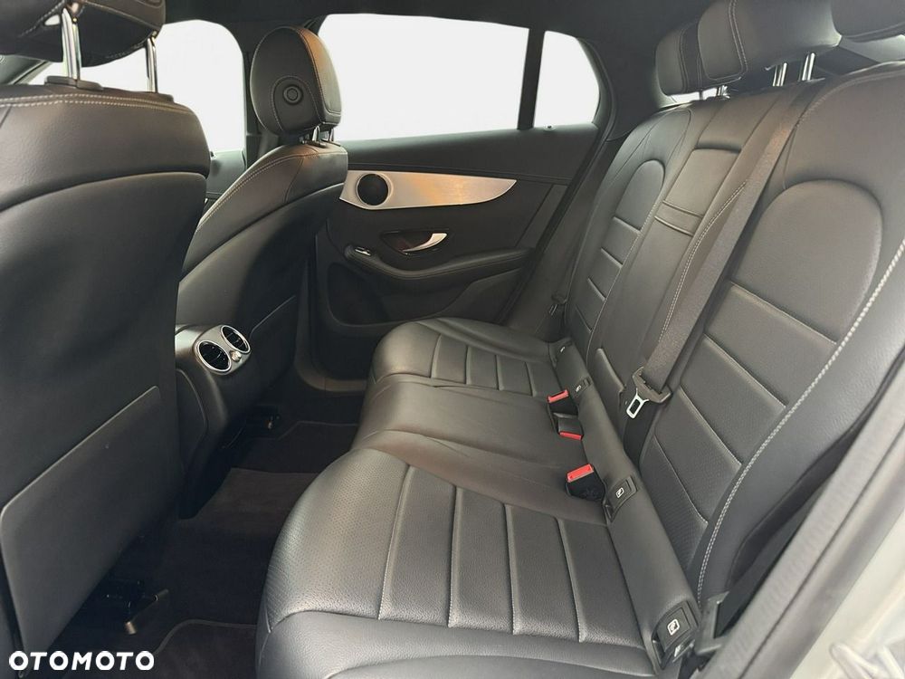 Mercedes-Benz GLC 200 4Matic 9G-TRONIC - 28